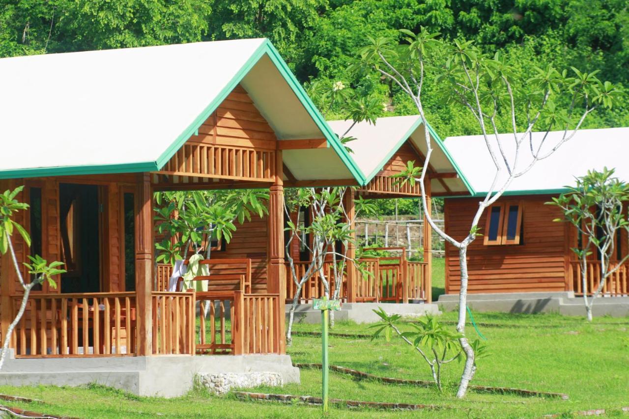 Beach Camp Lombok Секотонг Экстерьер фото