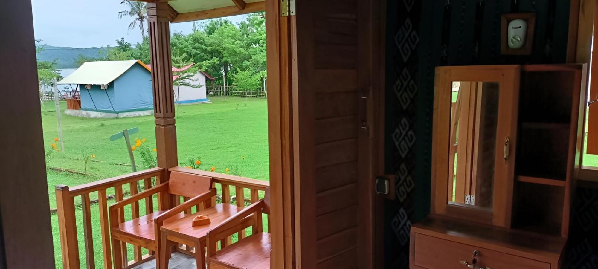 Beach Camp Lombok Секотонг Экстерьер фото