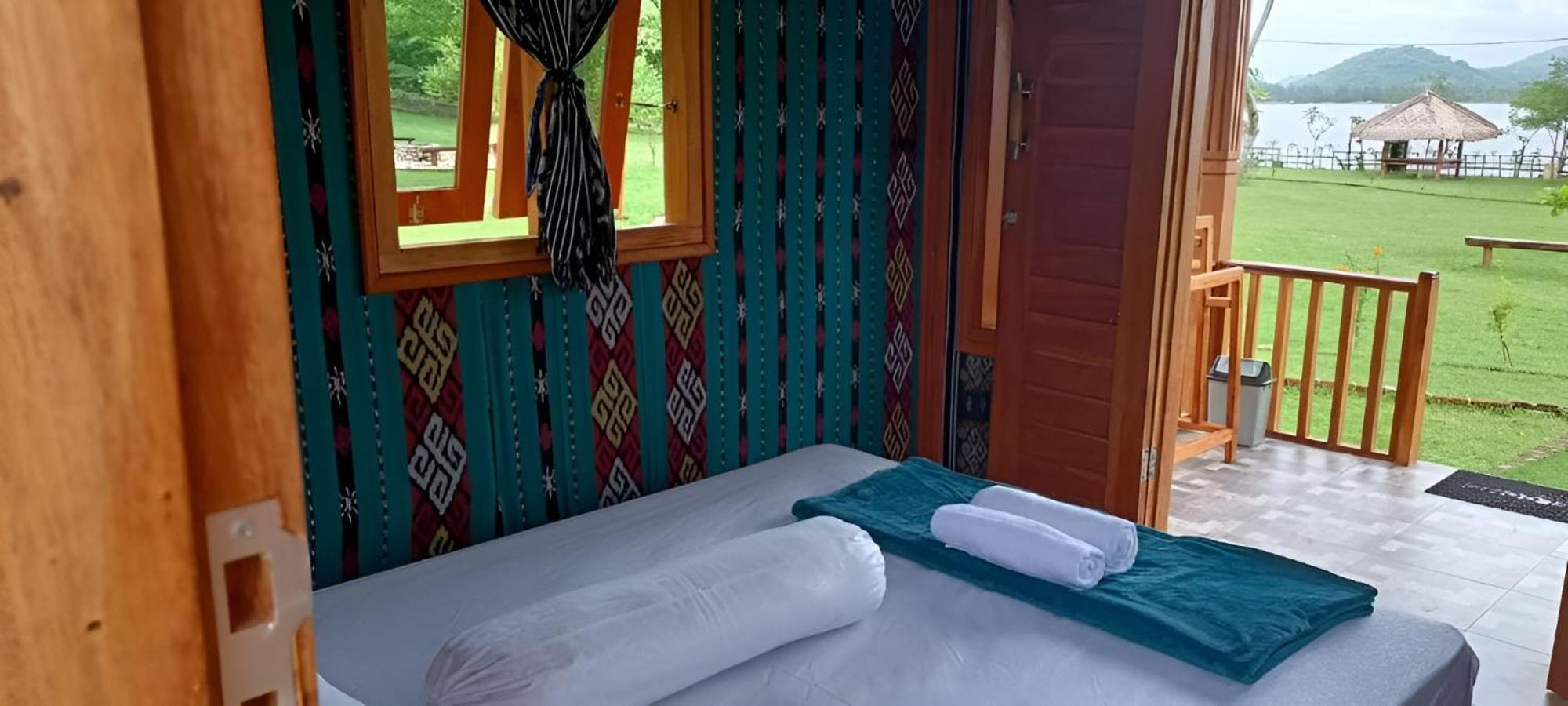 Beach Camp Lombok Секотонг Экстерьер фото